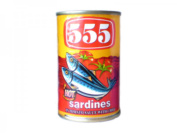 555 Sardines in Tomato Sauce (Hot) 155g